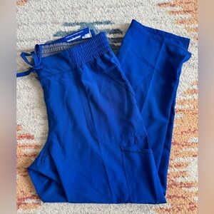 BNWT Scrub pants - Medium petite